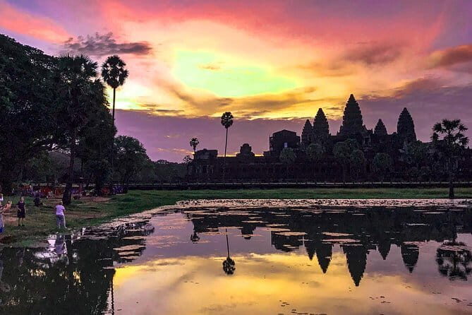 Angkor Wat & Banteay Srei 1-Day Tour - A Detailed Look at the Tour Experience
