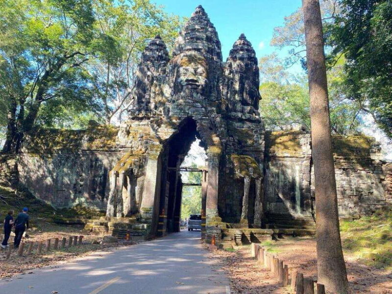 Angkor Wat four Days Tour Standard - Discovering Angkor: The Four Days in Detail
