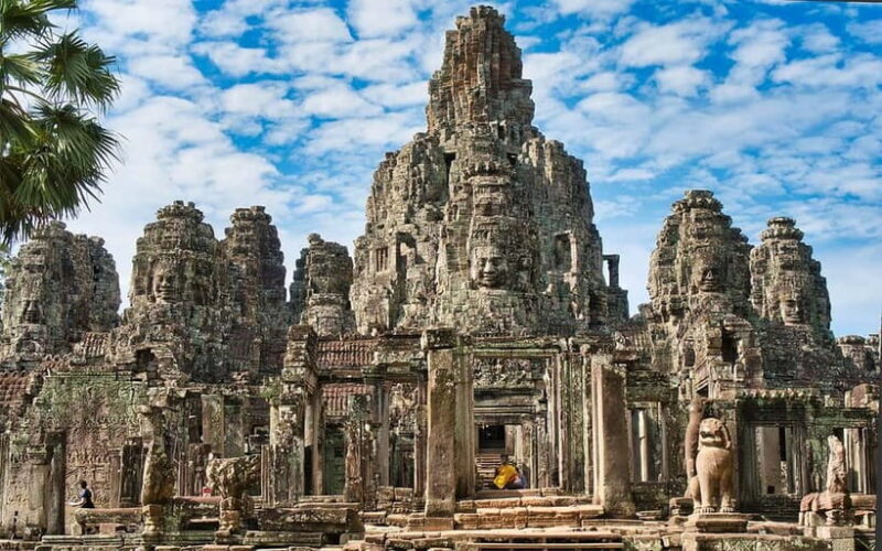 Angkor Wat: Full-Day Guided Sunset Tour - A Glimpse of what this tour offers