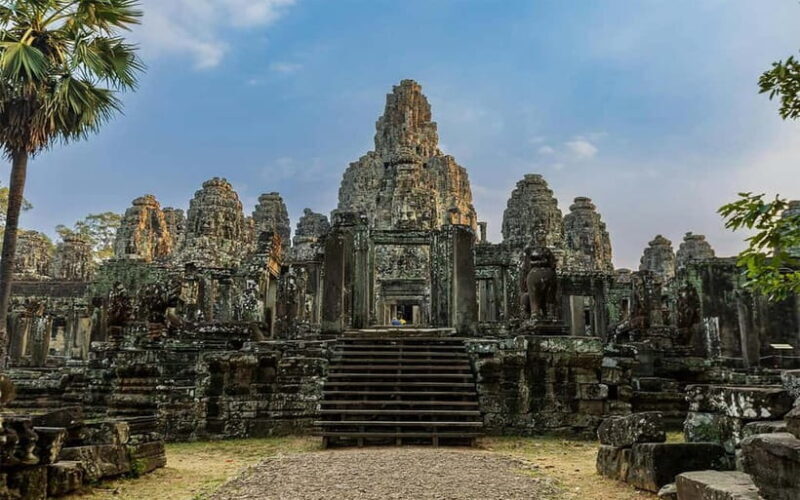 Angkor Wat: Full-Day Guided Sunset Tour - Considerations for travelers