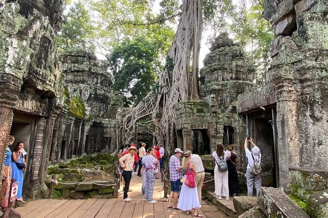 Angkor Wat Full Day Shared Tour with Guide - Key Points