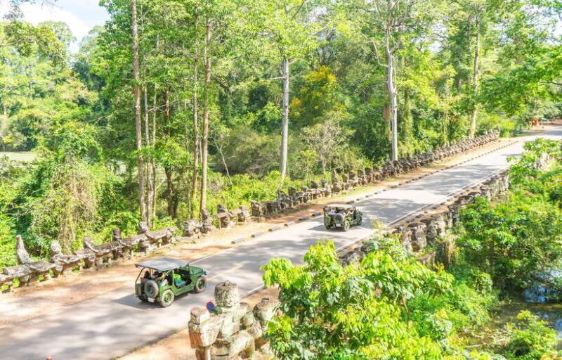 Angkor Wat: Guided Jeep Tour Inclusive lunch at local house - Key Points