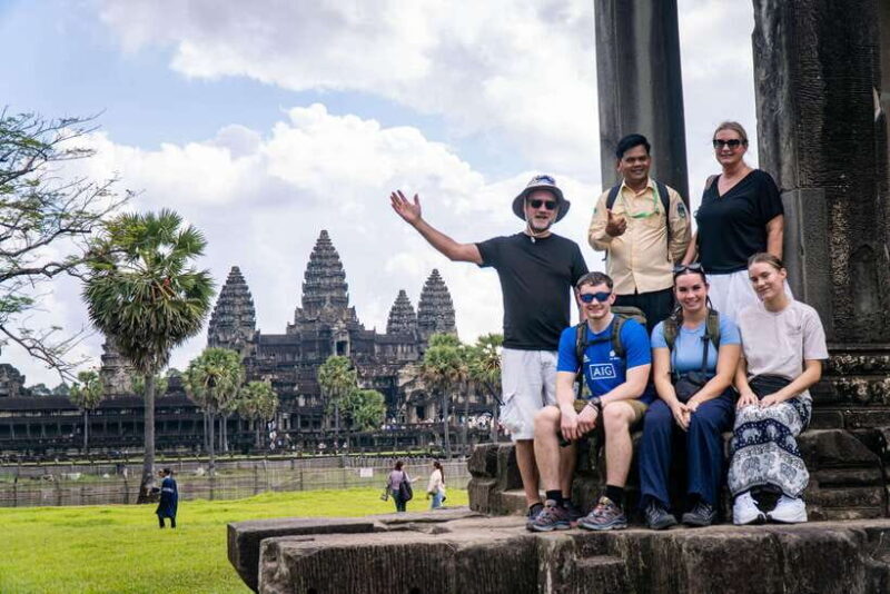 Angkor Wat: Guided Vespa Tour inclusive lunch at local house - The Hidden Trails and Off-the-Beaten-Path Tours