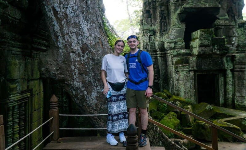 Angkor Wat: Guided Vespa Tour inclusive lunch at local house - Community Engagement and Authentic Experiences