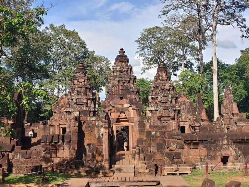 Angkor Wat, Small Circuit Private Tour with Banteay Srei - Authentic Encounters and Real Value