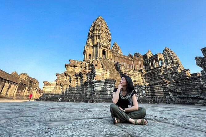 Angkor Wat Small-Group Day Tour and Sunset with Lunch Included - Key Points