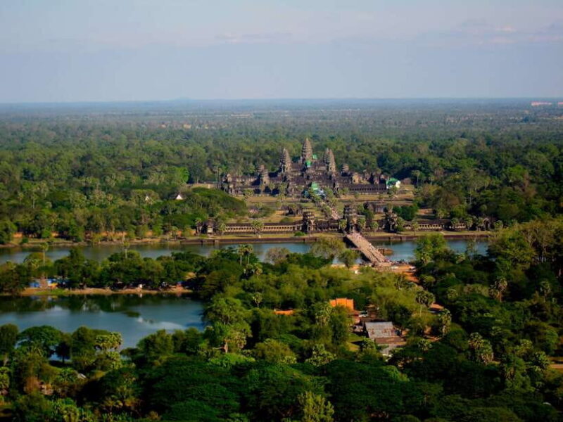 Angkor Wat: Small-Group Tour with Balloon Ride and Lunch - Key Points