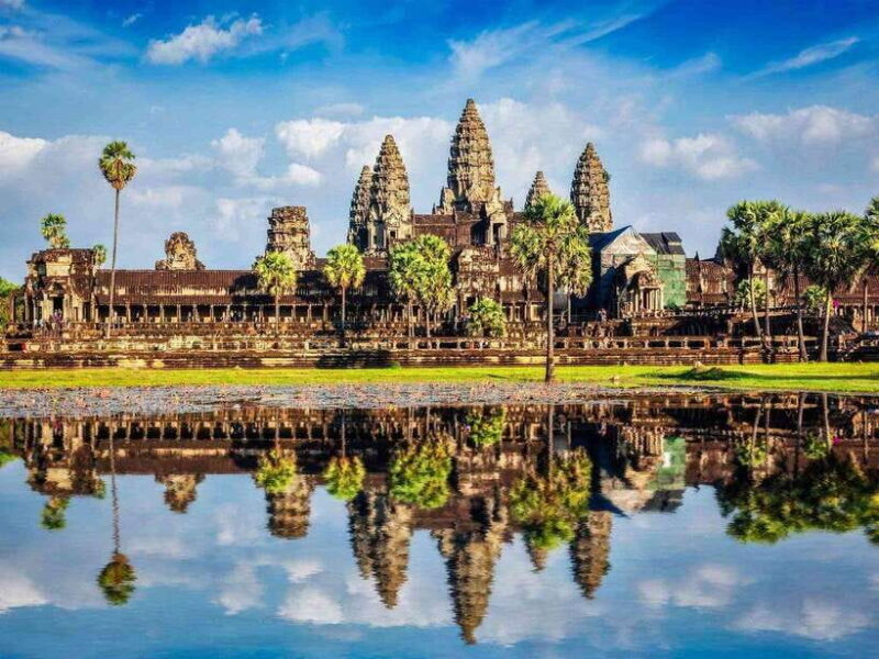 Angkor Wat Small Tour With Private Tuk Tuk - Key Points