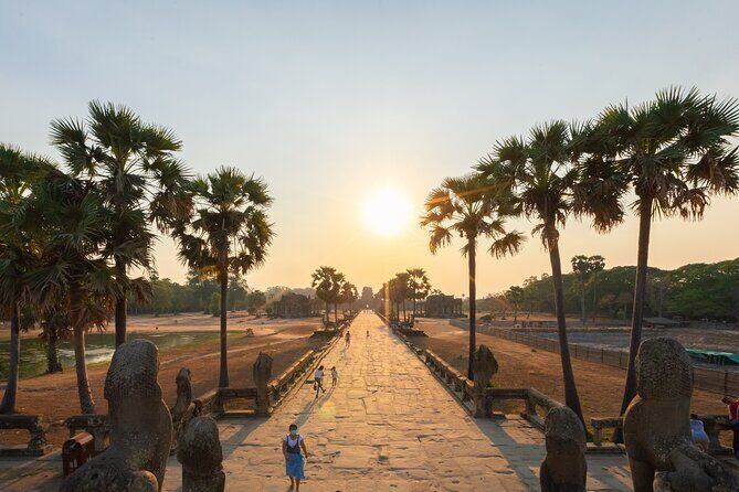 Angkor Wat Sunrise Guided Join-In Tour - The Experience in Practice: What Travelers Say
