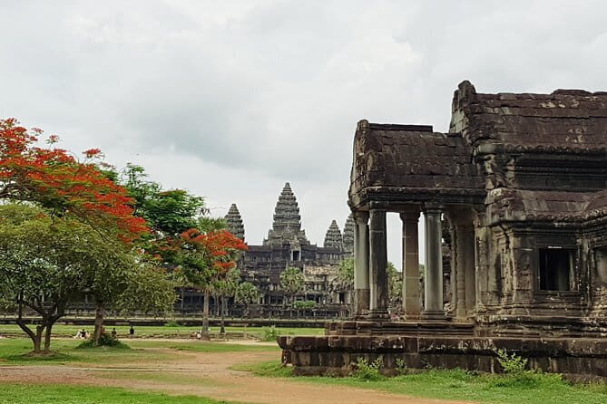 Angkor Wat Sunrise Small Circle with Small Group and Guide Tour - Who Will Love This Tour?