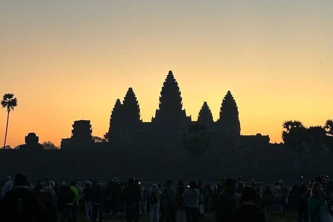Angkor Wat Sunrise Small-Group 1-Day Tour from Siem Reap - Key Points
