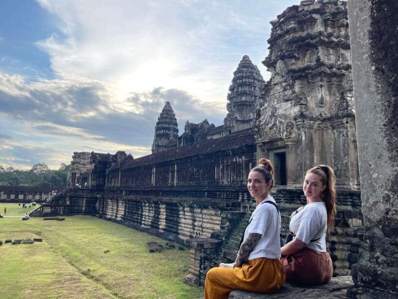 Angkor Wat Sunrise Tour in Siem Reap Small-Group - Authentic Traveler Perspectives