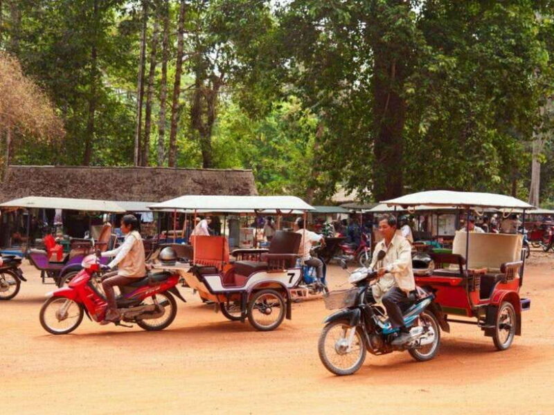 Angkor Wat Tour by Tuk-Tuk with English Speaking Driver - Key Points