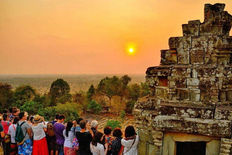 Angkor Zipline and Temple Tour with Sunset - Key Points