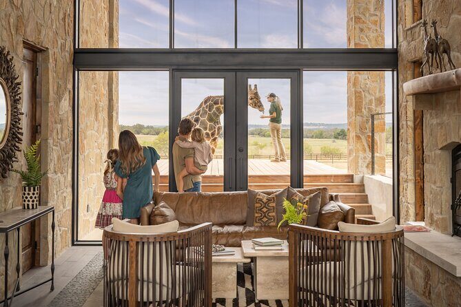 Animal Encounters - Group Size and Personalization