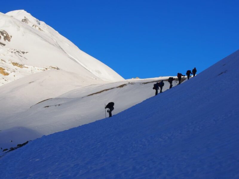 Annapurna Circuit Trekking 13 Days - Who Should Consider This Trek?