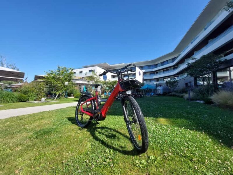 Annecy-le-Vieux, France: Electric and Muscle Bike Rentals - Exploring Lake Annecy by Bike: A Practical Guide to the Electric and Muscle Bike Rentals