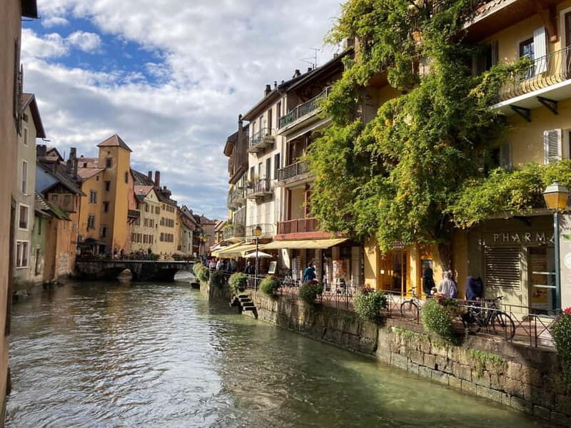 Annecy : Private Guided Tour - Why This Tour Offers Great Value