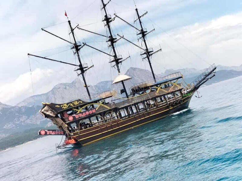Antalya Lara Çkl Korsan Tekne Turu - Key Points