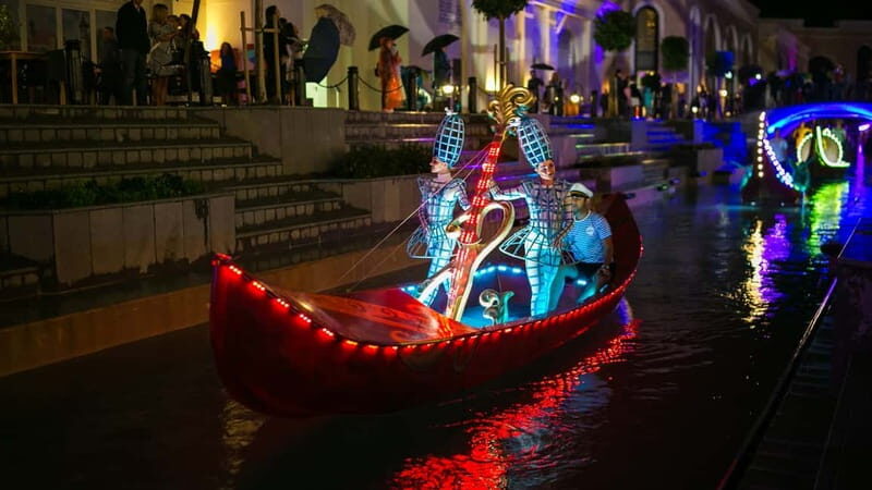 Antalya: The Land of Legends Night Show & Shopping Avenue - Antalya: The Land of Legends Night Show & Shopping Avenue