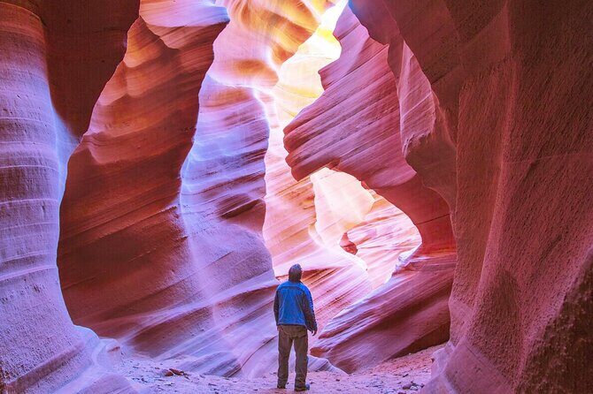 Antelope Canyon Horseshoe Bend Small Group Tour from Las Vegas - Key Points
