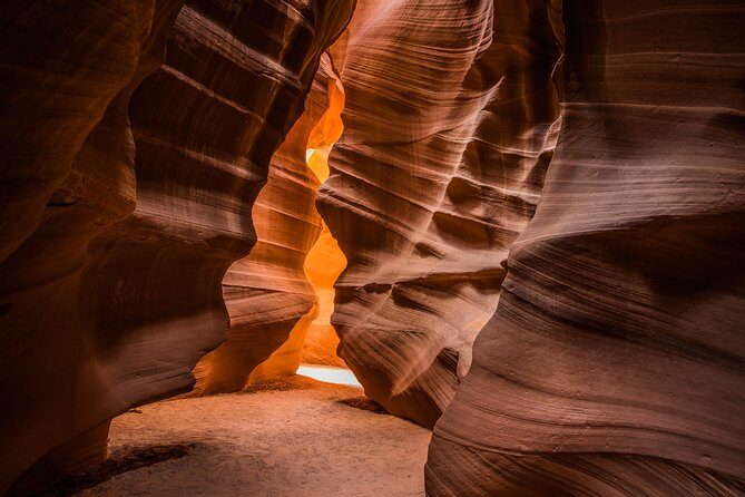 Antelope Canyon via Canyon X and Horseshoe Bend Scenic Tour from Flagstaff - Experience the Beauty and Riches of Northern Arizona