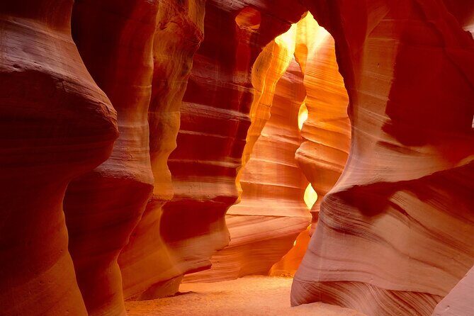 Antelope Canyon X and Horseshoe Bend Tour from Sedona & Flagstaff - Key Points