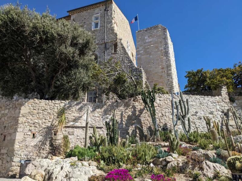 Antibes: 2 hour walking tour in the old town - Who Will Enjoy This Tour?