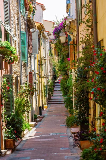 Antibes Walking Tour + little tasting and souvenir - Frequently Asked Questions