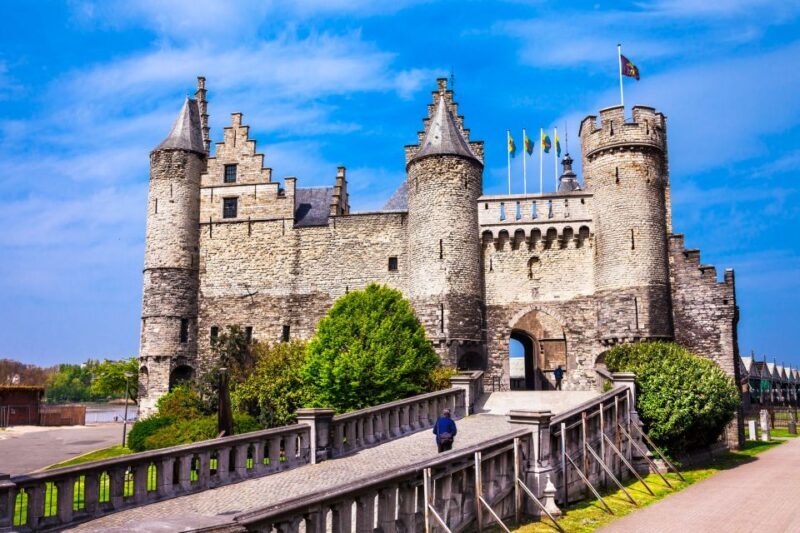 Antwerp: Express Walk with a Local in 60 minutes - FAQ