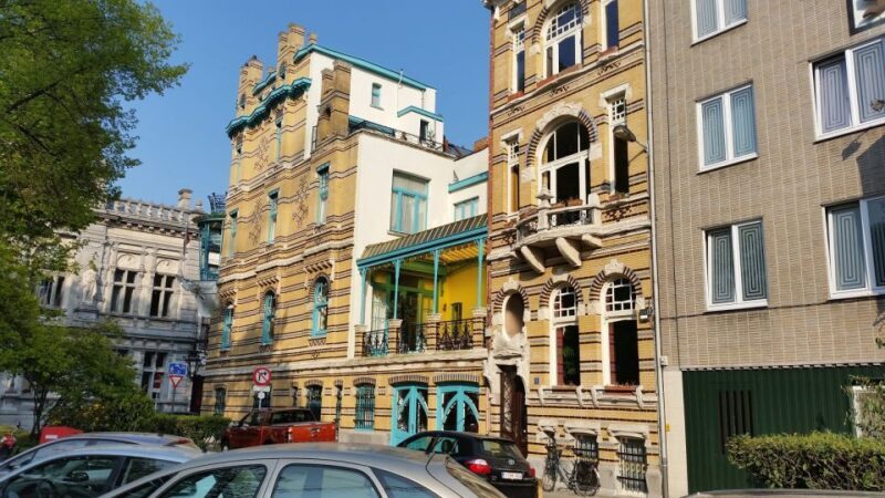 Antwerp: Walking Tour from Steen to Central Station - Detailed Breakdown of the Tour