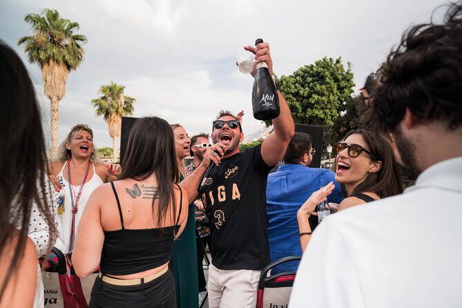 Aperitif on a bus tour around the city of Palermo - What to Expect from the Palermo Aperitif Bus Tour