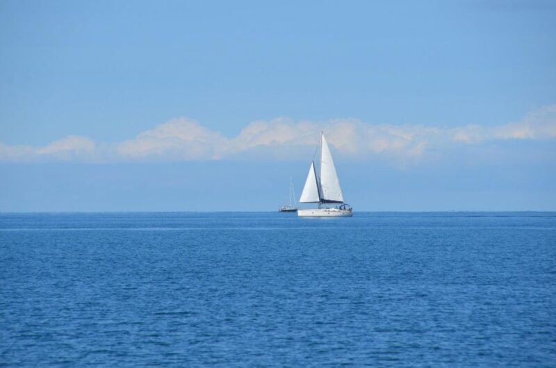 Aperitif on a sailboat in Taormina - FAQ