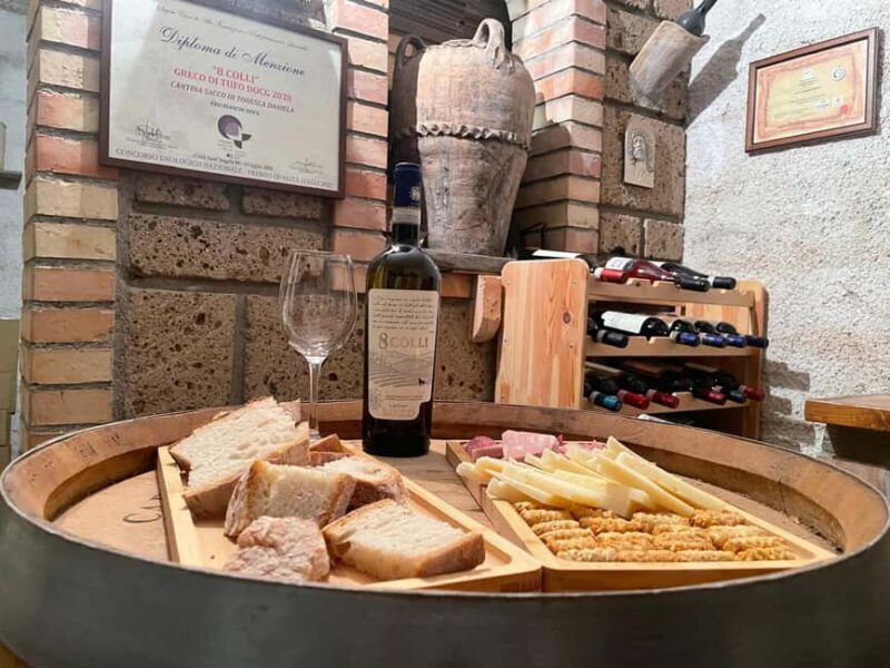Aperitivo e degustazione di vini in vigna alla Cantina Sacco - A Complete Guide to the Cantina Sacco Wine Experience