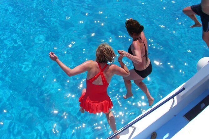 APHRODITE II -LAZY DAY CRUISE-BLUE LAGOON,TURTLE COVE, with LUNCH - The Sum Up
