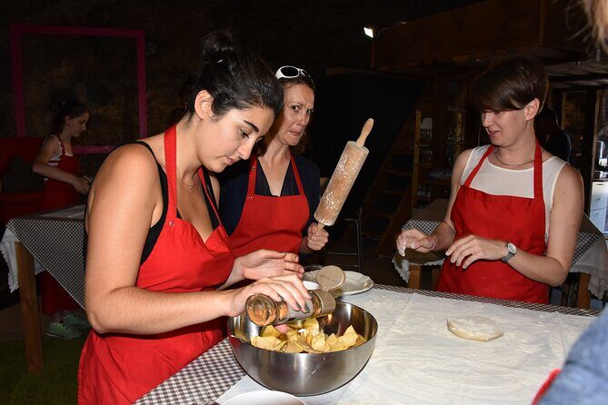 Apple Strudel & Prezel Cooking Class incl. Dinner & Music - Engaging Overview of the Apple Strudel & Pretzel Cooking Class