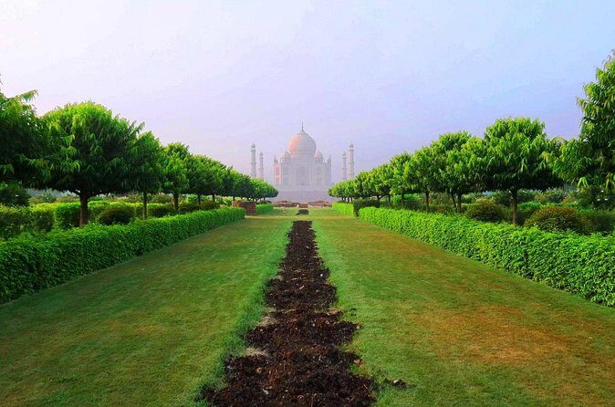 Approved Tour Guide in Agra full-day - The Sum Up