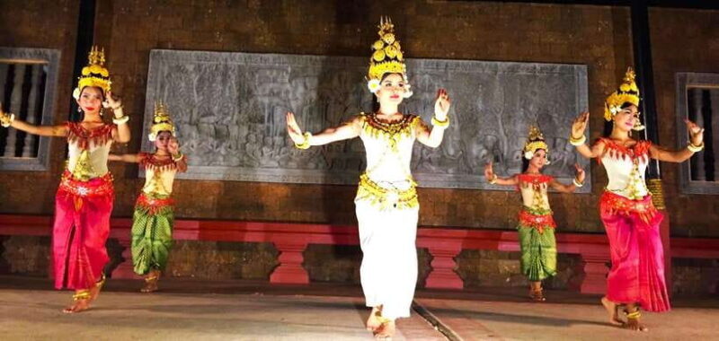Apsara Dance Show with Dinner by Tuk-Tuk Roundtrip Transfer - Authenticities and Cultural Significance