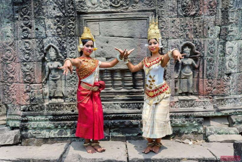 Apsara Dance Show with Dinner by Tuk-Tuk Roundtrip Transfer - Who Will Love This Tour?