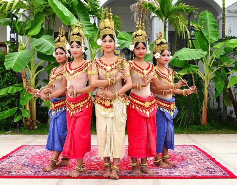 Apsara Dance Show with Dinner by Tuk-Tuk Roundtrip Transfer - The Sum Up