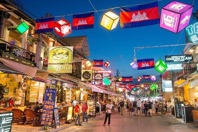 Apsara Show Dinner and Night Market Pub street - The Pros and Cons