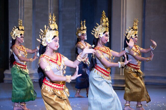 Apsara Theatre Performance include Dinner & hotel pick up - Engaging First Impressions