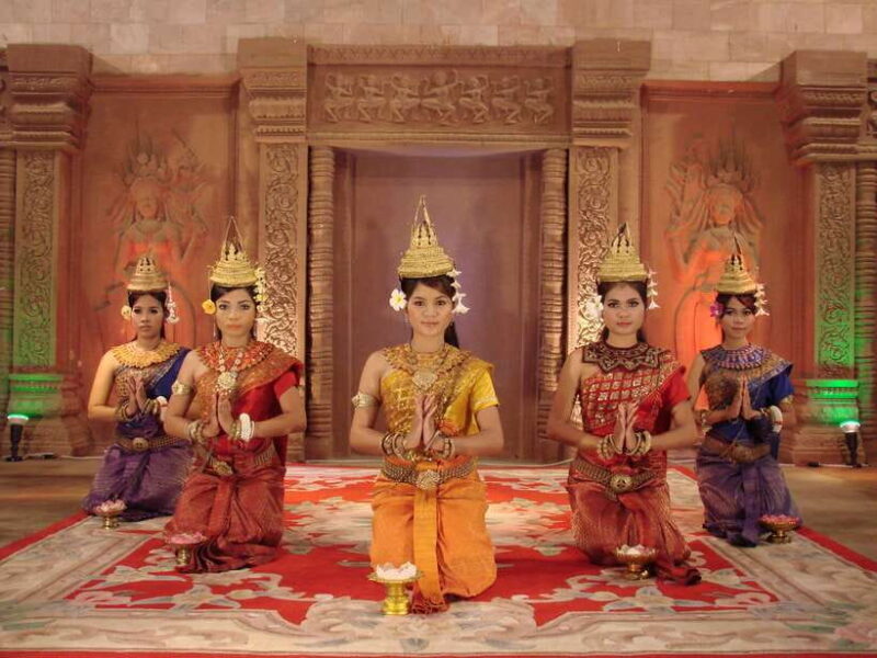 Apsara Theatre Performance include Dinner & hotel pick up - Who Will Enjoy This Experience?