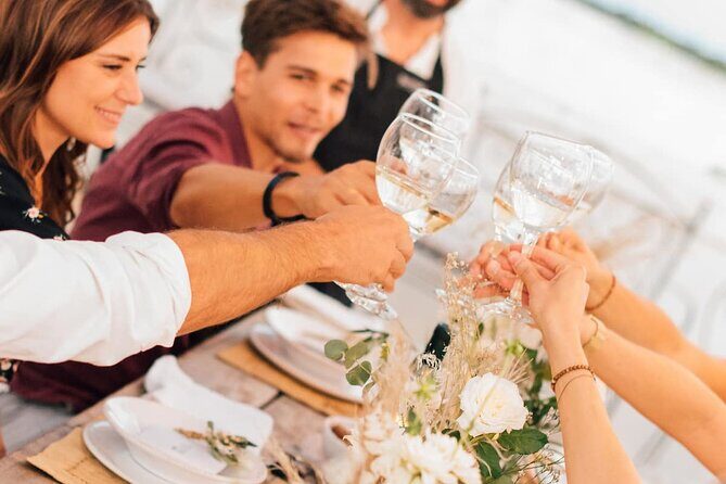 Apulian Cooking Class with Aperitif and Wine in Polignano a Mare - Key Points