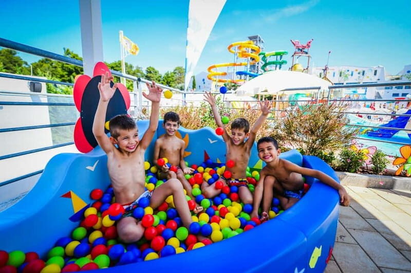 Aquapark Istralandia Entrance Tickets - An In-Depth Look at What You Can Expect at Istralandia