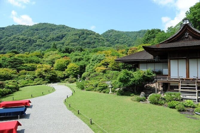 Arashiyama Bamboo & "Must See" Gardens with an Amazing Guide - A Deep Dive into the Arashiyama Private Tour