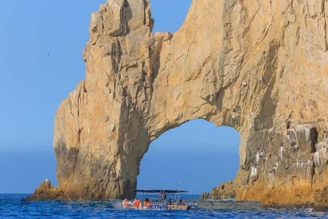 Arch Camel Ride and Glass Boat Tour - FAQs