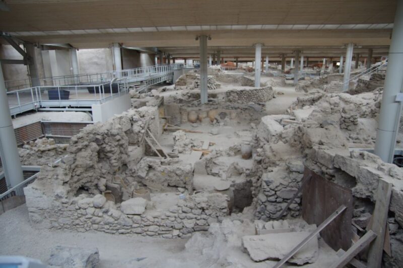 Archaeological Bus Tour To Akrotiri Excavations & Red Beach - Key Points