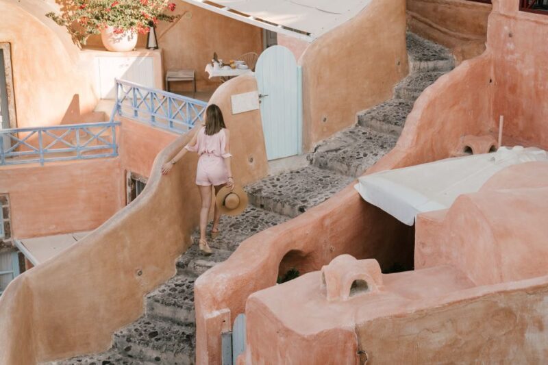 Archaeological Bus Tour To Akrotiri Excavations & Red Beach - In-Depth Review of the Santorini Archaeological Bus Tour