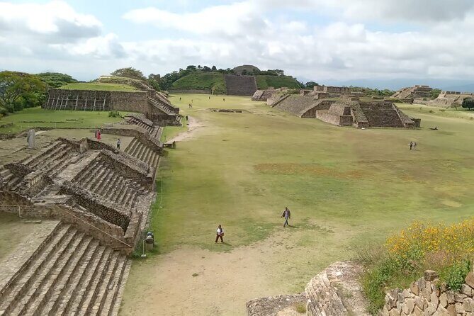 Archaeological Zone of Monte Alban,Alebrijes,Mezcal and Barro Negro - Who Will Love This Tour?